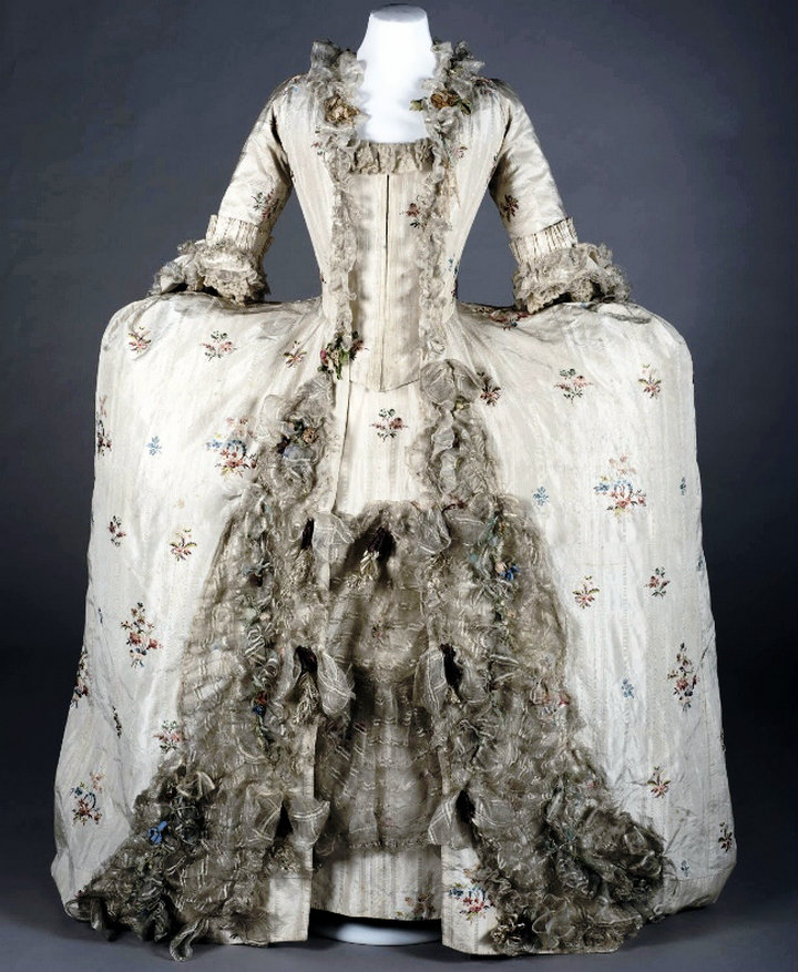 Das prächtige georgische Hochzeitskleid, York Castle Museum