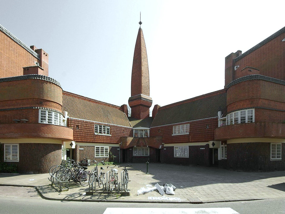 Амстердамская школа