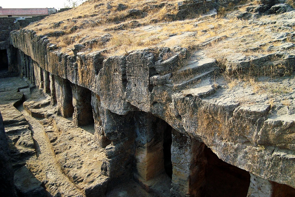 Cavernas Bava Pyara