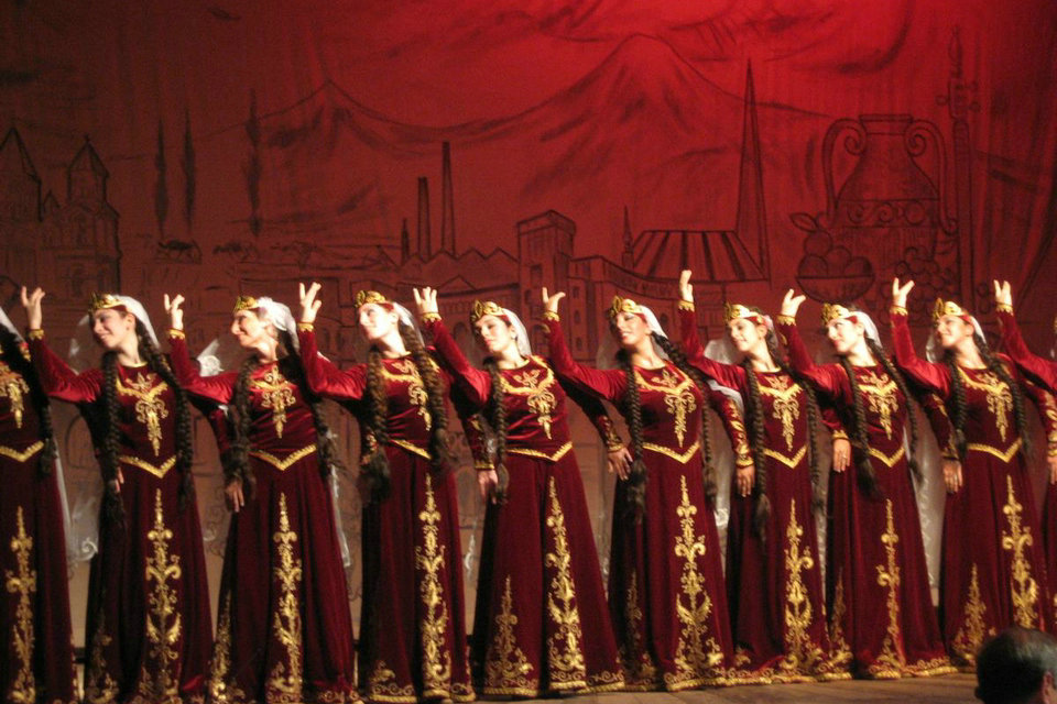 Dança armênia