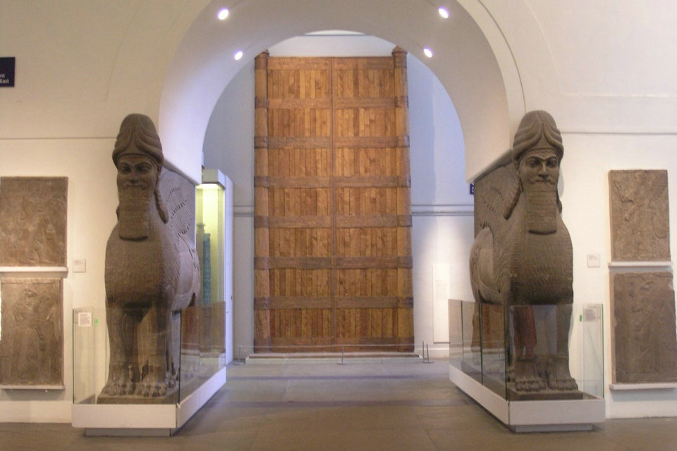 मिस्र की मूर्ति और अश्शूर राहत, ब्रिटिश संग्रहालय