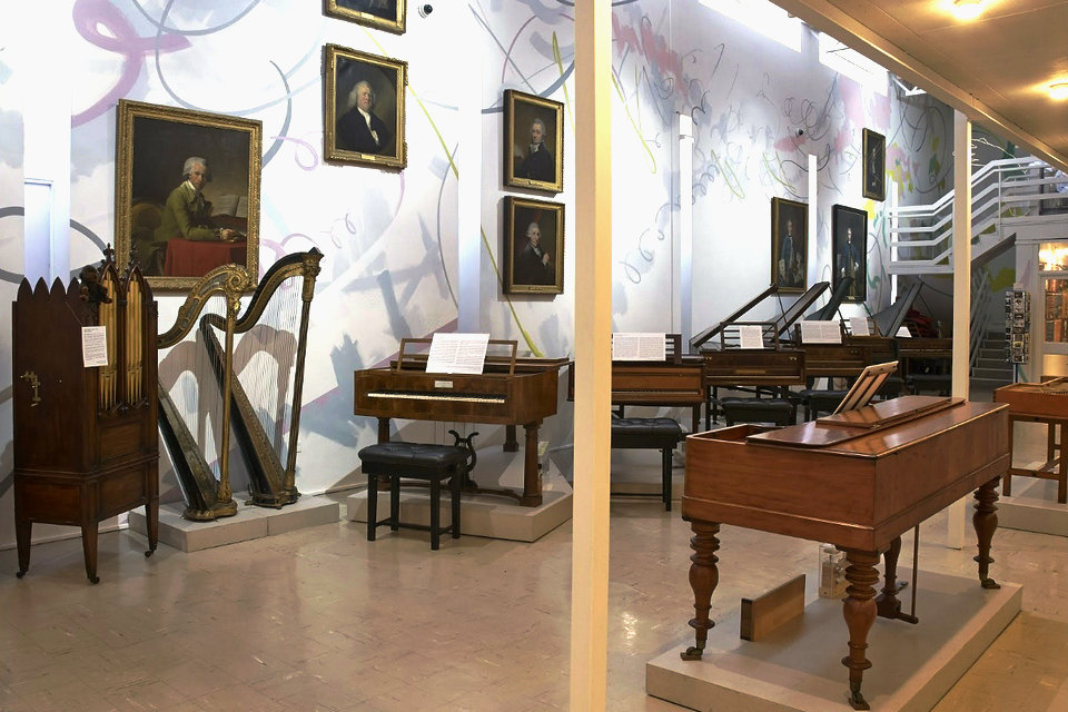 Coleção de instrumentos musicais, Faculdade Real de Música de Londres