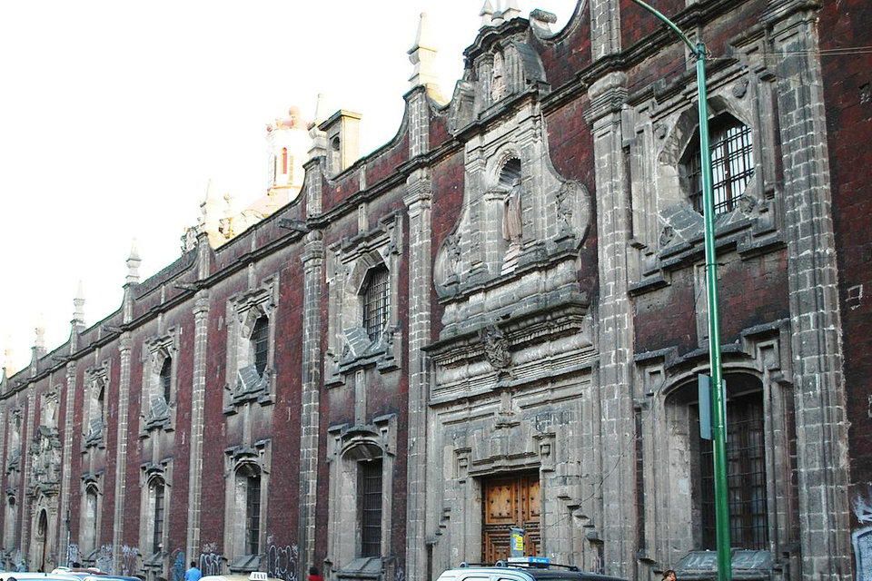 Museu em St. Ignatius College of Loyola Biscaynes, Cidade do México, México