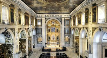 Main Chapels and Altars on the north side, Church of Saint Roch in Lisbon