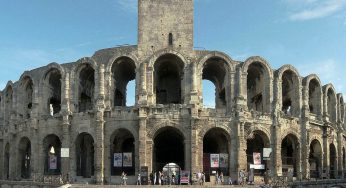 Arles Amphitheatre, Roman monuments and Romans of Arles