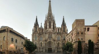 スペイン、バルセロナの聖十字架と聖エウラリア大聖堂