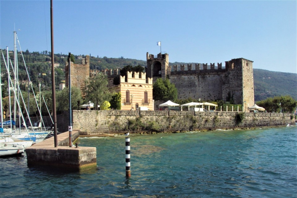 Guia de viagem de Torri del Benaco, Veneto, Itália