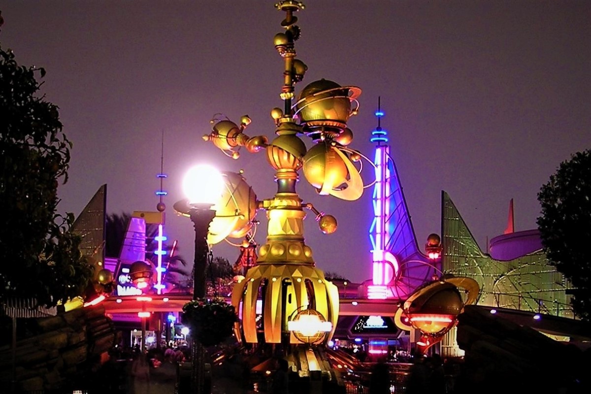 Visite guidée de Tomorrowland, Parc Disneyland, Californie, États-Unis