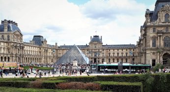 ルーブル美術館、パリ、フランスのガイドツアー